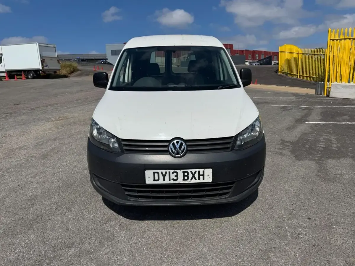 Used VW Caddy 102 HP (75 kW) 2013 White MPV