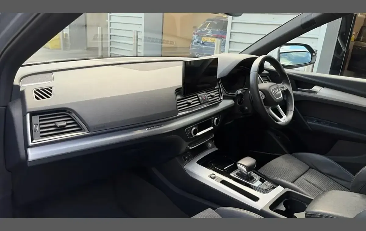 Used Audi Q5 S-Line 204 HP (150 kW) 2023 Silver SUV