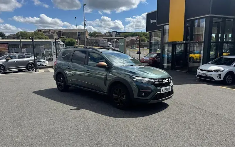 Used Dacia Jogger Extreme 141 HP (103 kW) 2024 MPV