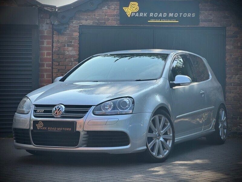 Silver Used 2009 VW Golf VI R Hatchback | £5,995 (Good price) - Image 1/4