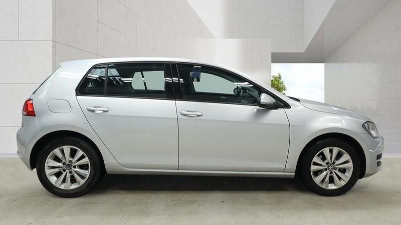 Begagnad VW Golf VII SE 2013 Silver Halvkombi