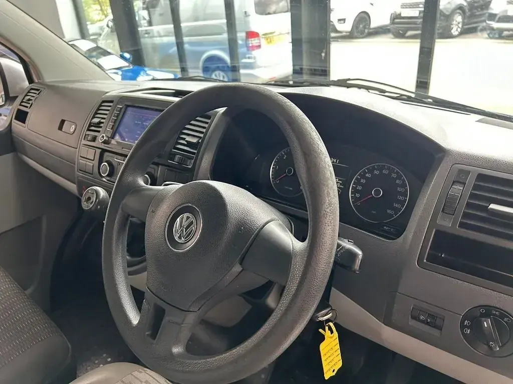 Usado VW Transporter 178 HP (130 kW) 2012 Prateado Van