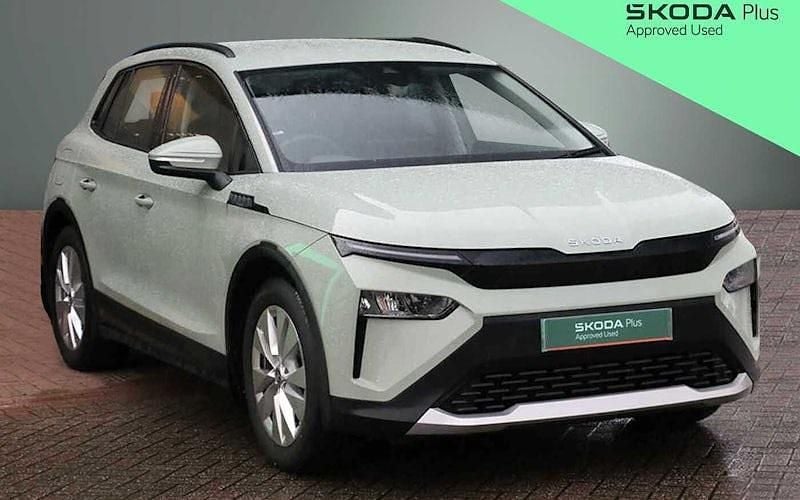 Timiano green Used 2025 Skoda Elroq SE SUV | £22,887 (Super price) - Image 1/4