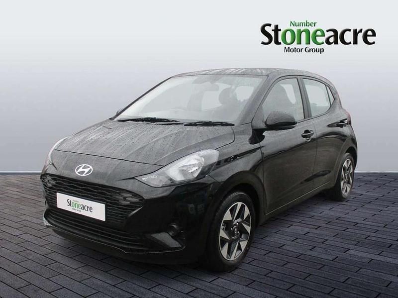 New Hyundai i10 Advanced 63 HP (46 kW) 2025 Black Hatchback