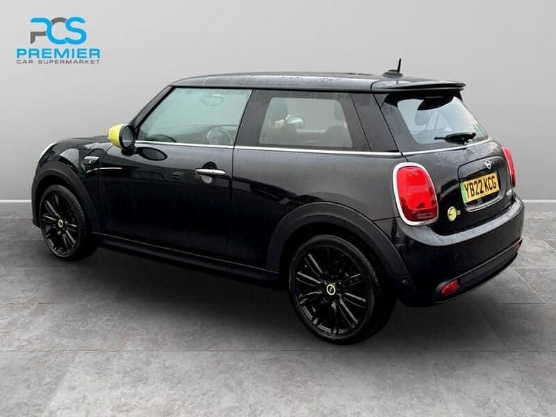 Used Mini Cooper SE Hatch 2022 Midnight black ii Hatchback
