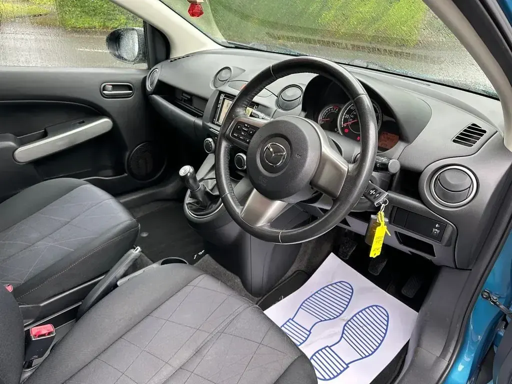 Used Mazda 2 Edition 2013 Blue Hatchback