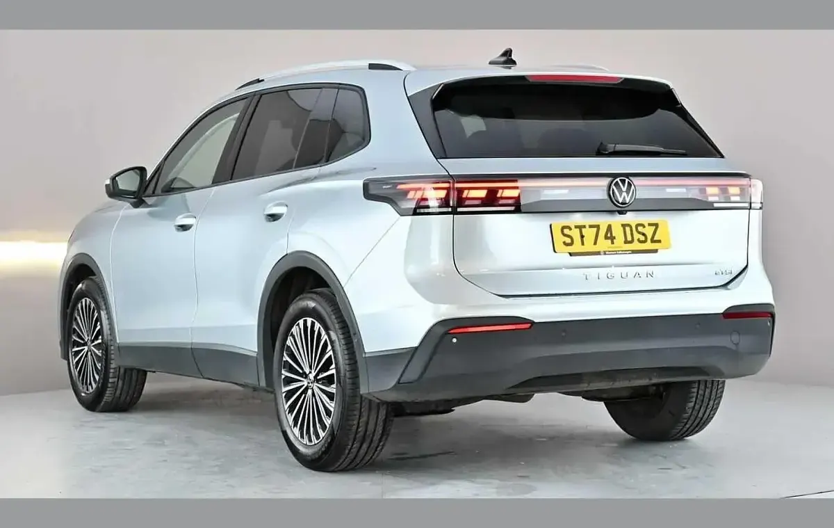 Used VW Tiguan Match 147 HP (108 kW) 2024 Silver SUV