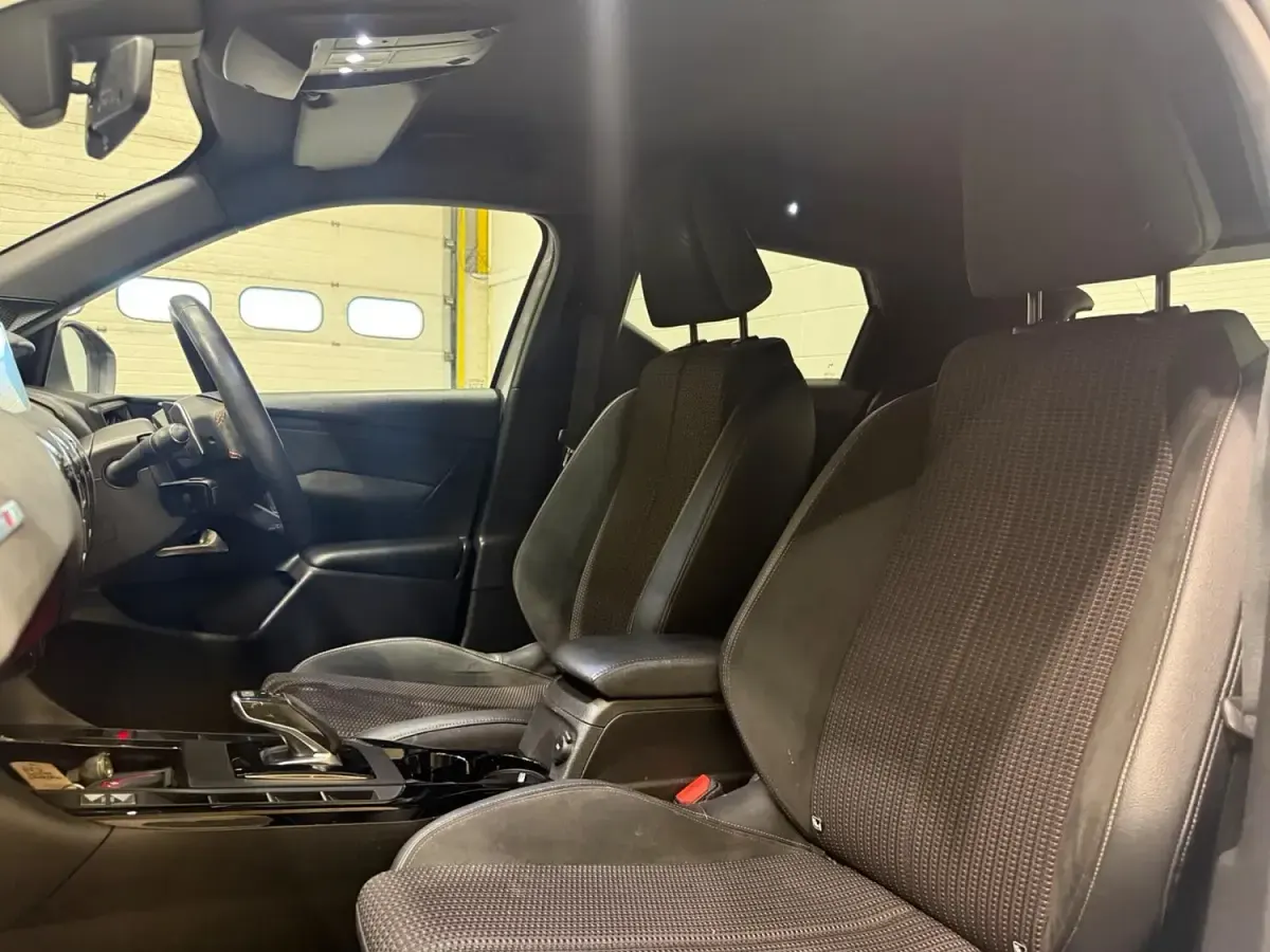 Used DS Automobiles DS3 Performance 2022 White MPV
