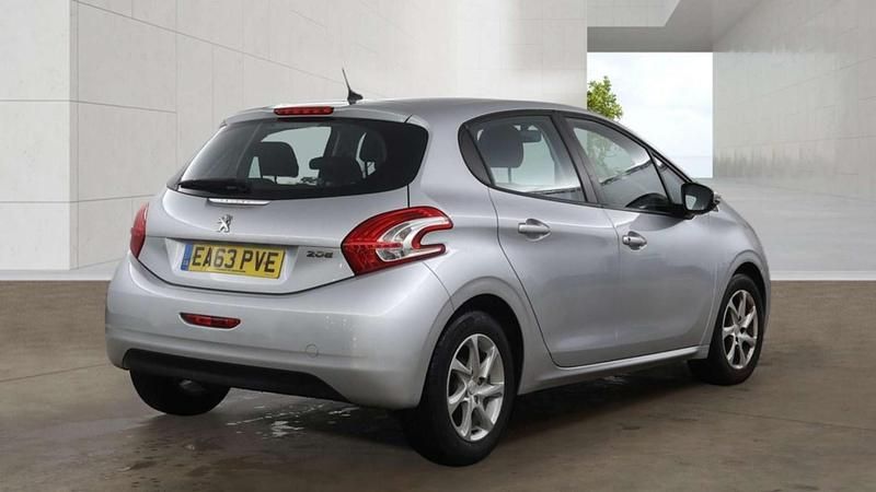 Used Peugeot 208 Active 2013 Silver Hatchback