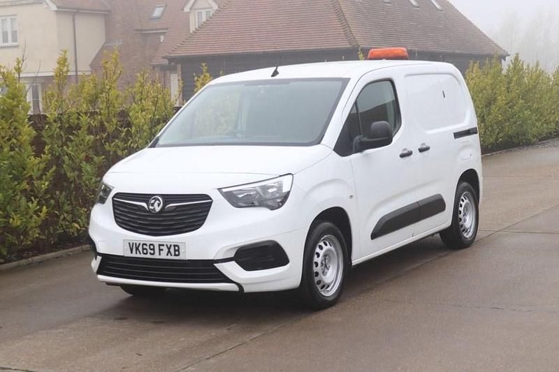 Used Vauxhall Combo Sportive 2019 White Van