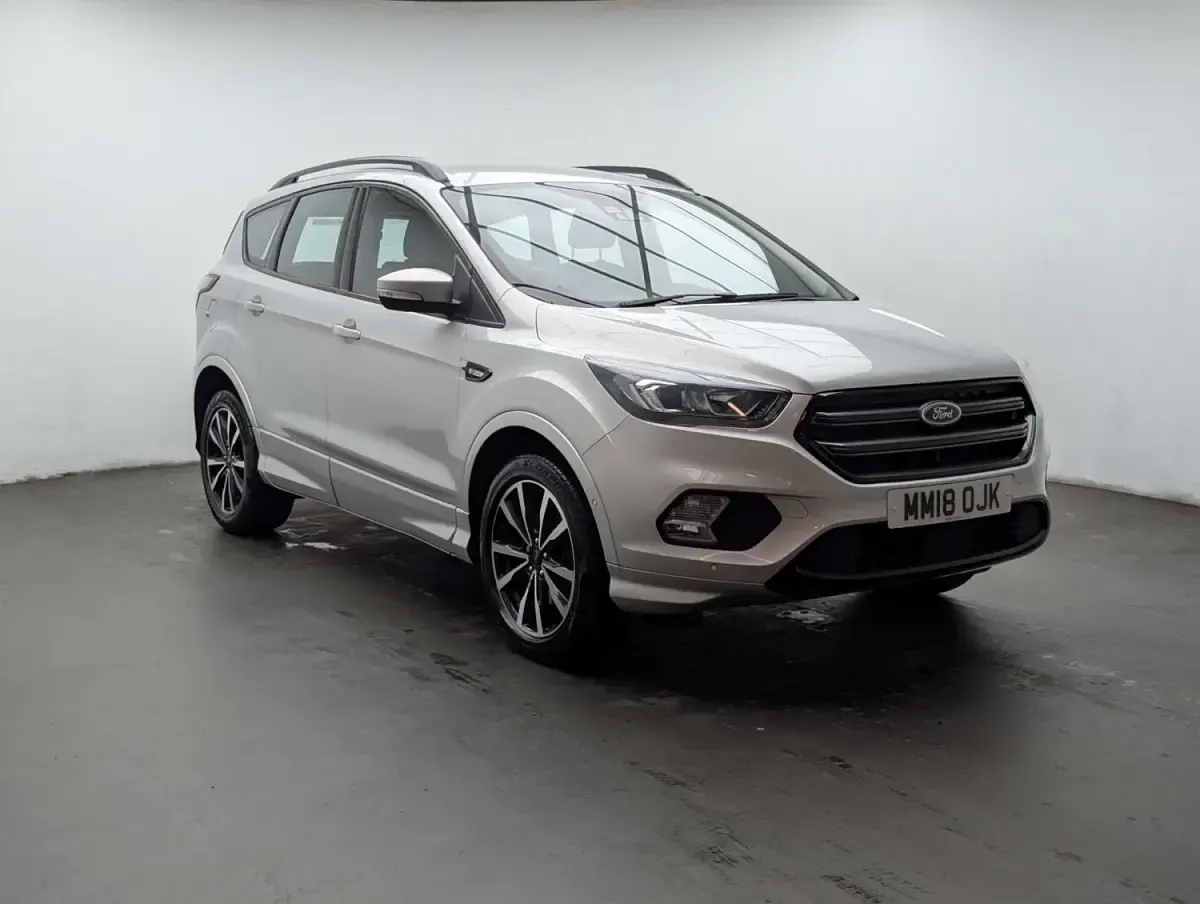 Używany Ford Kuga ST-Line 120 KM (88 kW) 2018 Srebrny SUV
