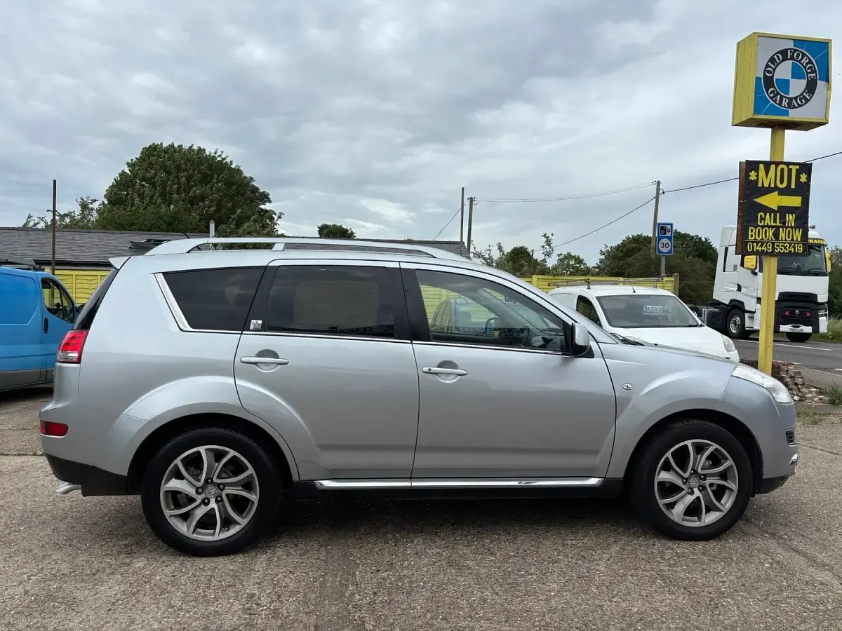 Used Citroën C-Crosser Exclusive 156 HP (114 kW) 2008 Silver SUV