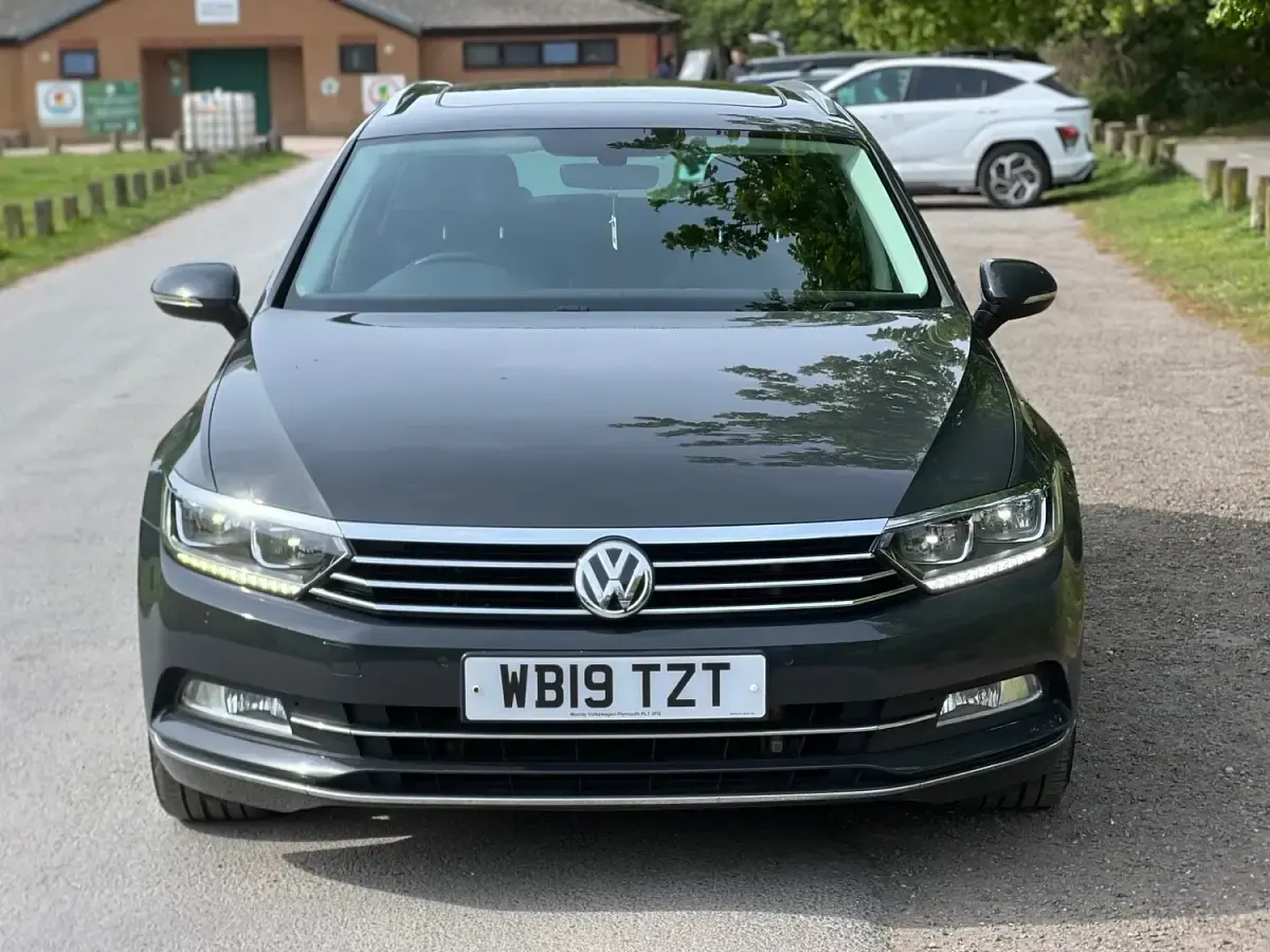 Used VW Passat GT 150 HP (110 kW) 2019 Grey Estate