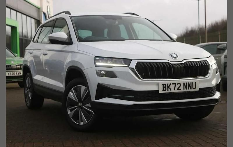 Used Skoda Karoq SE Drive 108 HP (79 kW) 2022 White SUV