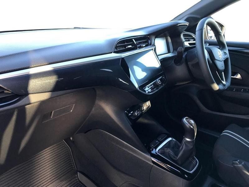 Used Vauxhall Corsa 74 HP (54 kW) 2024 Blue Hatchback