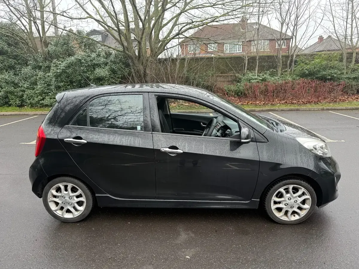 Used Kia Picanto 84 HP (61 kW) 2012 Black Hatchback