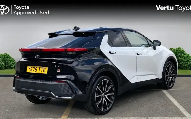 Used Toyota C-HR Sport 197 HP (144 kW) 2026 Black SUV
