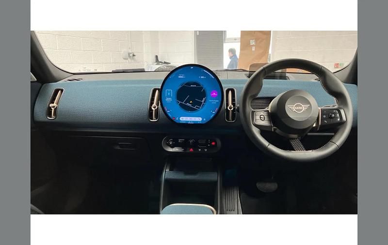 Used Mini Countryman Exclusive 218 HP (160 kW) 2024 Blue SUV