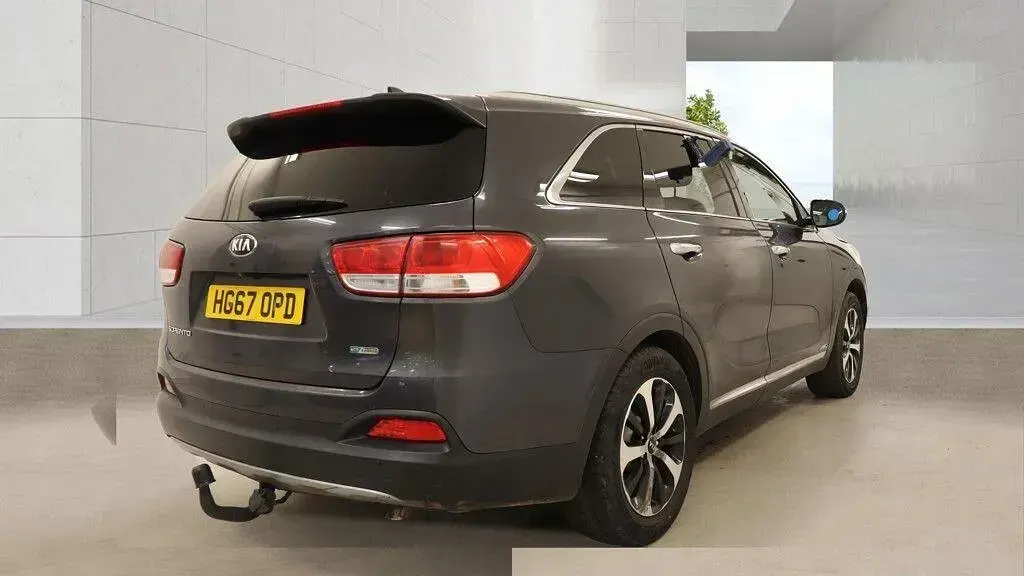 Used Kia Sorento 200 HP (147 kW) 2018 Grey SUV