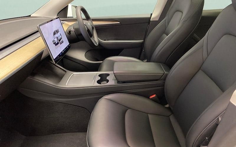 Used Tesla Model Y RWD 219 kW (299 HP) 2024 SUV