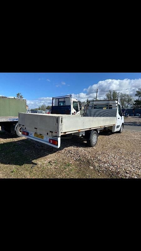 Used Renault Master Business 2020 White Van