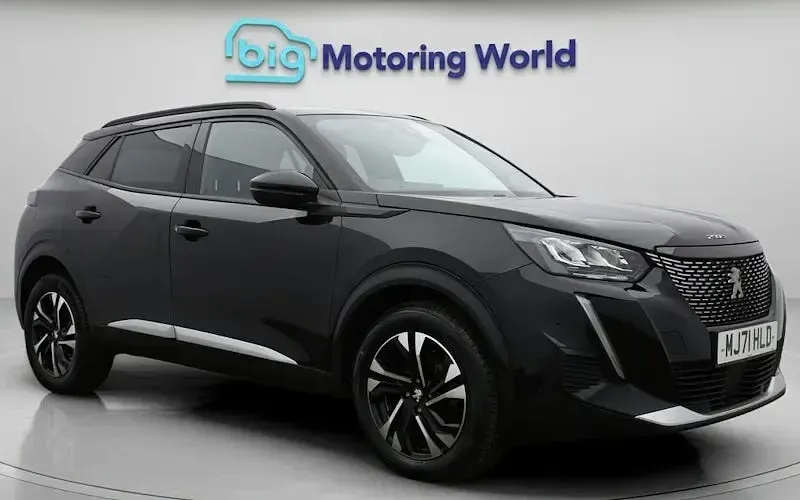 Usado Peugeot 2008 Allure 110 CV (80 kW) 2021 SUV