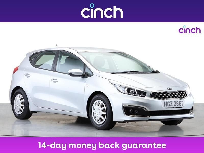 Silver Used 2017 Kia Ceed Hatchback | £7,699 (Fair price) - Image 1/3