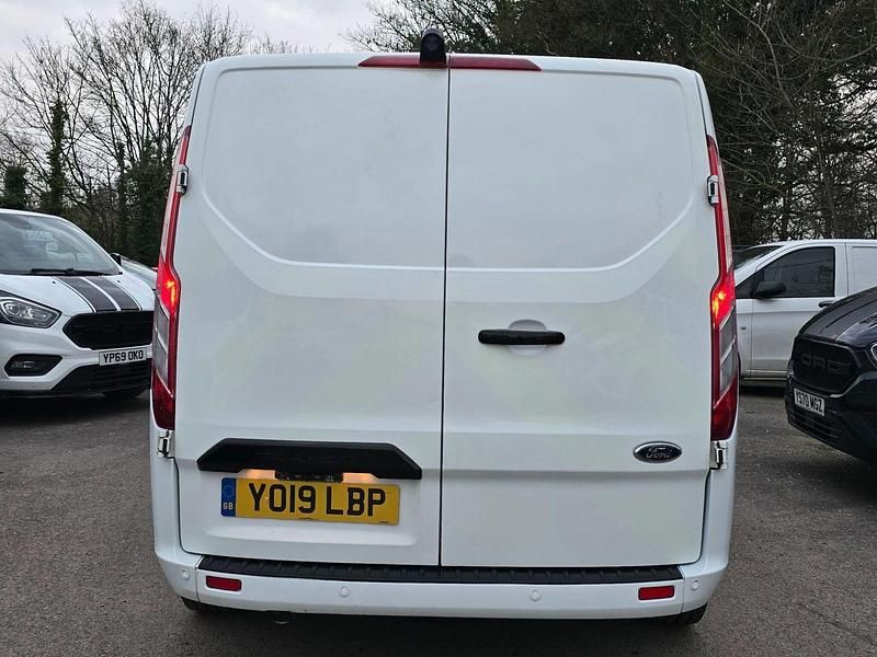 Used Ford Transit Custom 105 HP (77 kW) 2019 White Van