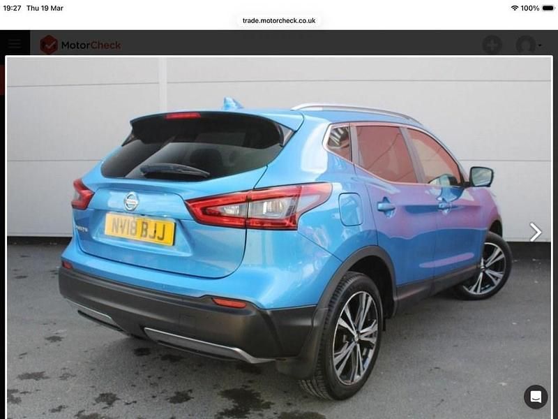 Used Nissan Qashqai N-Connecta 115 HP (84 kW) 2018 Blue SUV