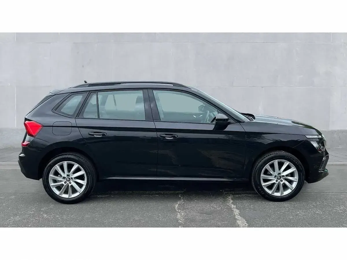 Used Skoda Kamiq SE 116 HP (85 kW) 2025 Black magic pearl effect SUV