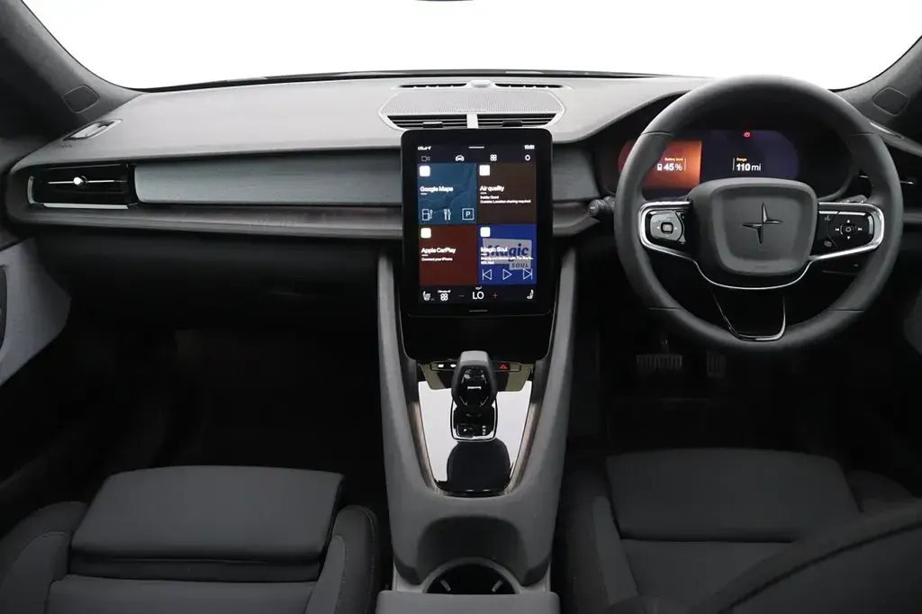 Begagnad Polestar 2 Plus 169 kW (231 HK) 2023 Silver Halvkombi