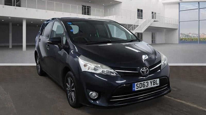 Used Toyota Verso Multidrive S 147 HP (108 kW) 2013 Grey MPV