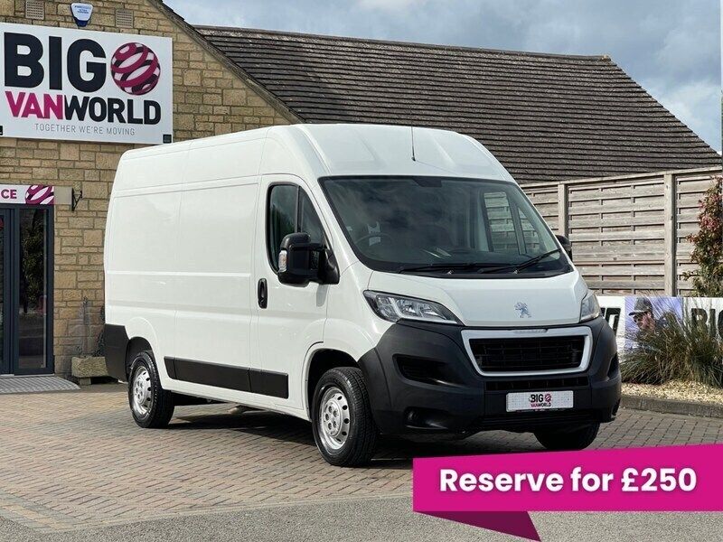 White Used 2023 Peugeot Boxer Premium Van | £15,494 (Fair price) - Image 1/4