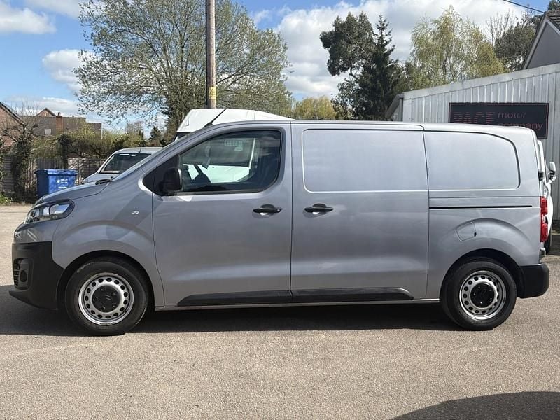 Używany Citroën Dispatch 2022 Szary Minivan