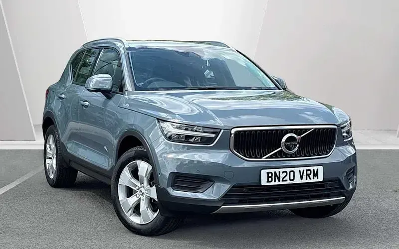 Used Volvo XC40 Momentum 190 HP (139 kW) 2020 SUV