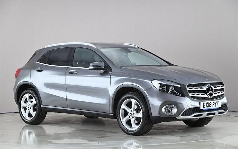 Usado Mercedes GLA200 156 HP (114 kW) 2018 SUV