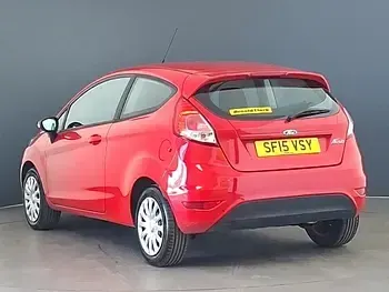 Used Ford Fiesta Style 60 HP (44 kW) 2015 Red Hatchback