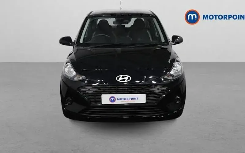 Gebraucht Hyundai i10 Advanced 63 PS (46 kW) 2025 Schwarz Kleinwagen