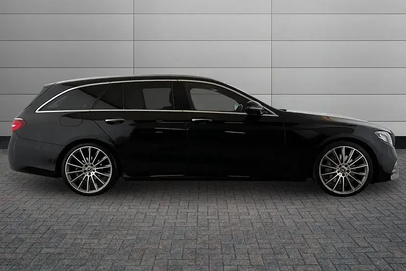 Used Mercedes E220 AMG Line Premium 194 HP (142 kW) 2019 Obsidian black Estate