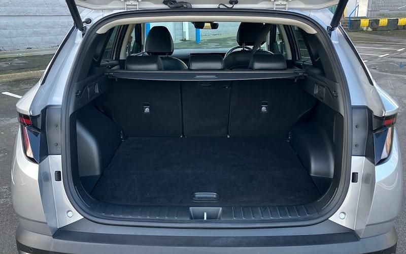 Used Hyundai Tucson Premium 215 HP (158 kW) 2025 Silver SUV