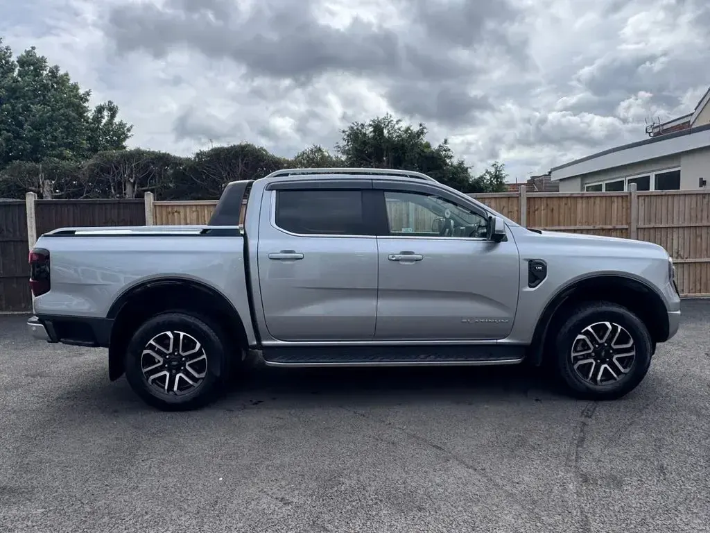 Used Ford Ranger Platinum 2025 Silver Pickup