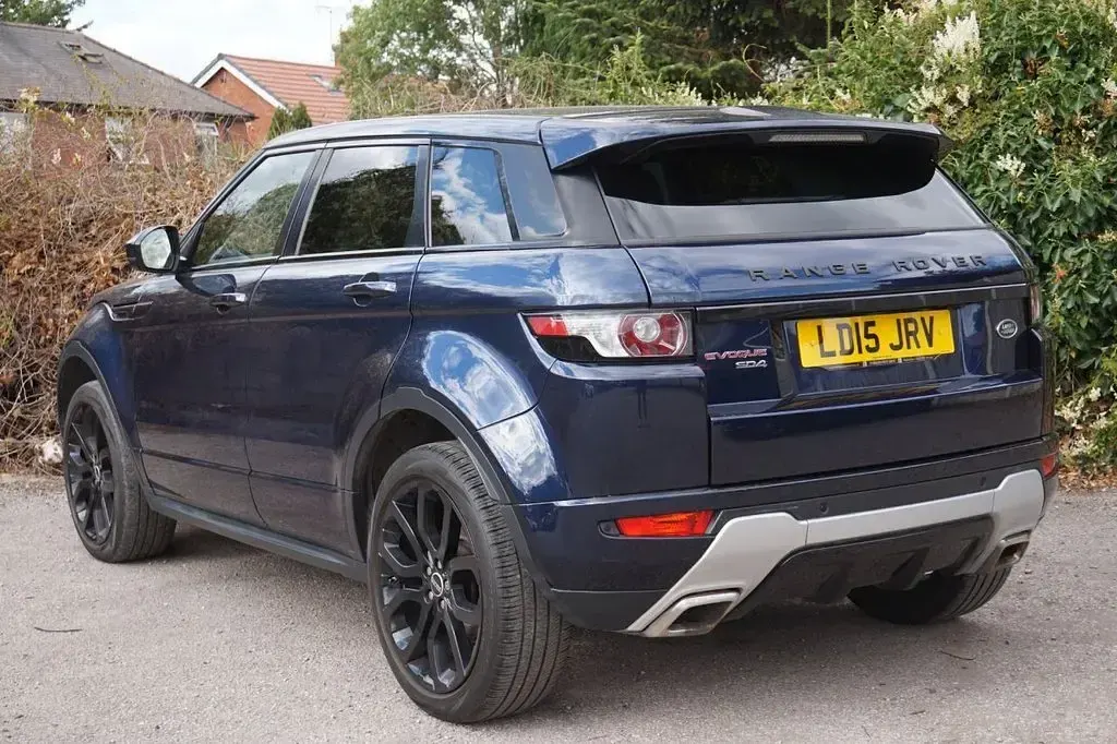 Used Land Rover Range Rover evoque Dynamic 190 HP (139 kW) 2015 Blue SUV