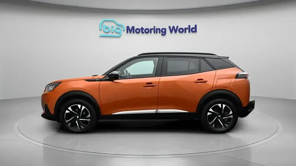 Second-hand Peugeot e-2008 GT 100 kW (136 CP) 2023 SUV