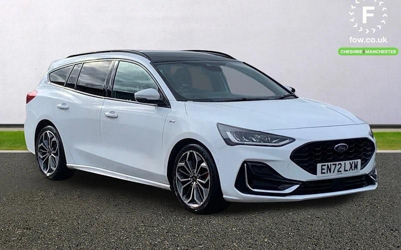 Used Ford Focus ST-Line 120 HP (88 kW) 2022 White Estate