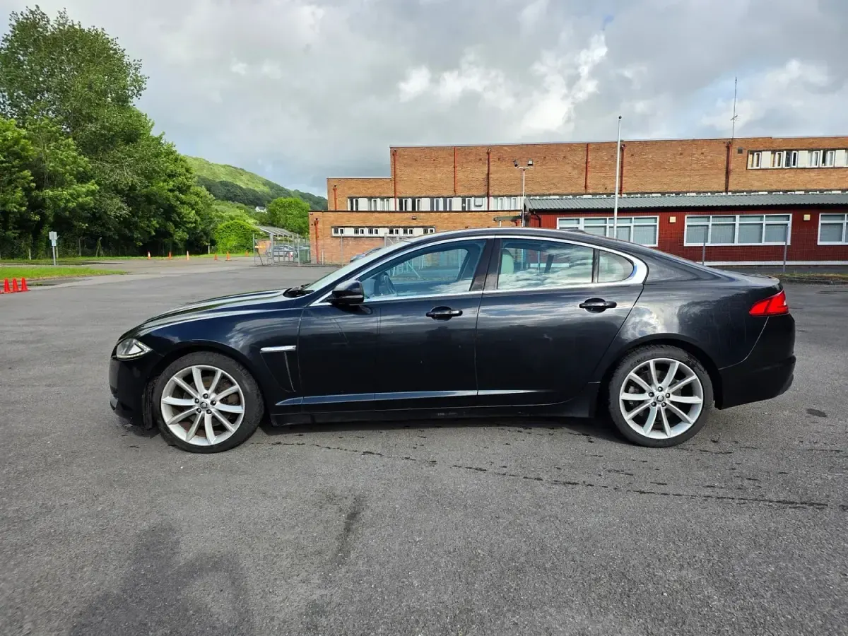 Used Jaguar XF Premium Luxury 2011 Black Sedan