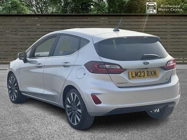 Usado Ford Fiesta Titanium X 125 HP (91 kW) 2023 Prateado Citadino