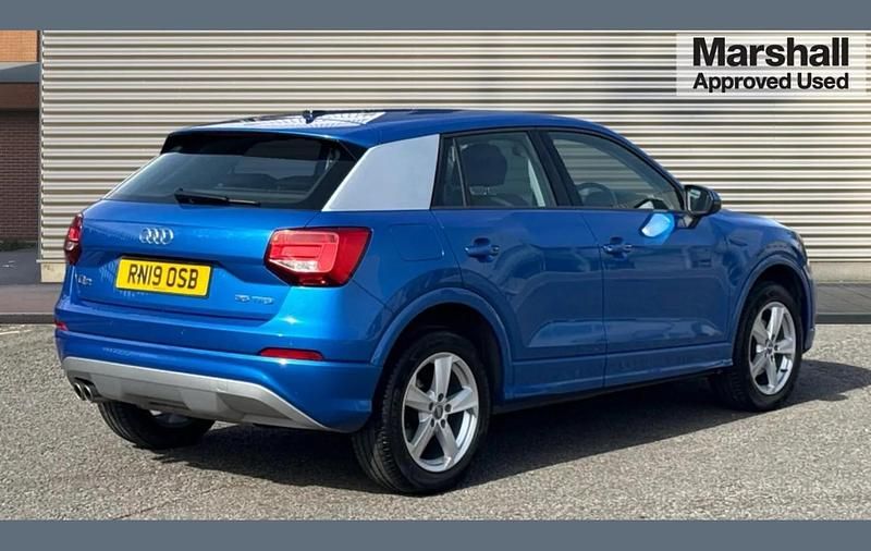Begagnad Audi Q2 Sport 147 HK (108 kW) 2019 Blå SUV