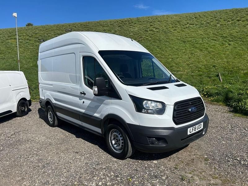 Used Ford Transit 130 HP (95 kW) 2018 White Van