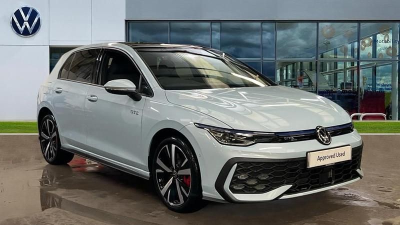 New VW Golf VIII GTE 272 HP (200 kW) 2026 Crystal ice blue metallic Hatchback