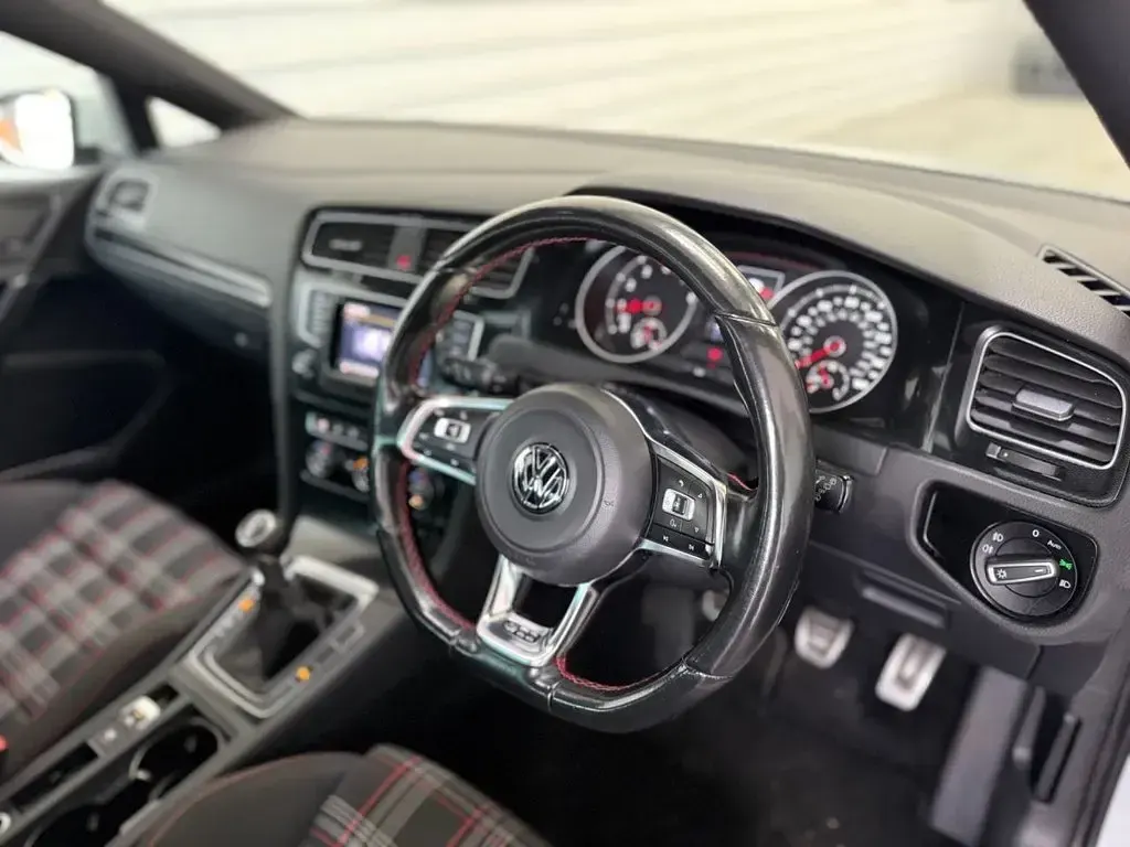 Used VW Golf VII GTI 2014 White Hatchback
